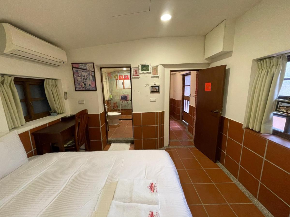 Hotel 左營蓮潭郭家百年古厝 Kaohsiung Zewnętrze zdjęcie
