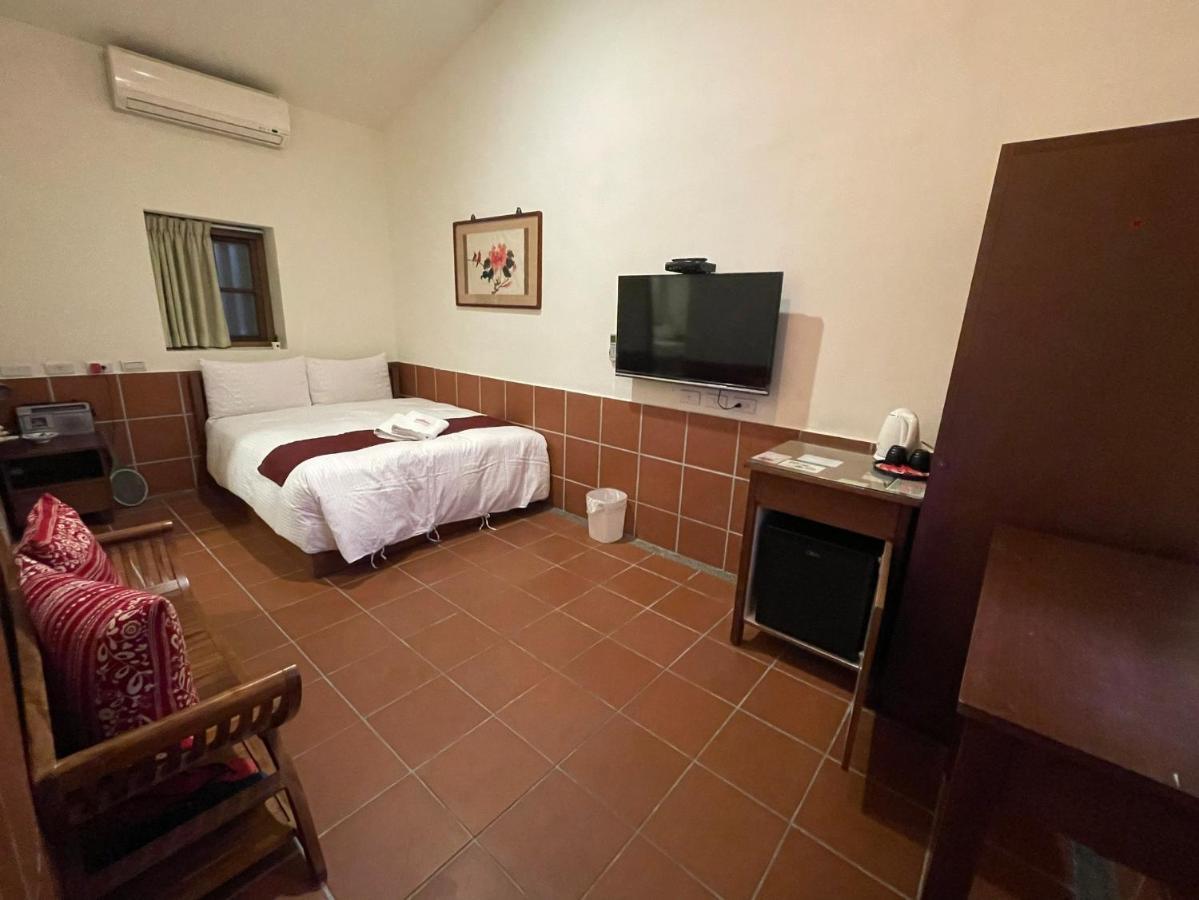 Hotel 左營蓮潭郭家百年古厝 Kaohsiung Zewnętrze zdjęcie