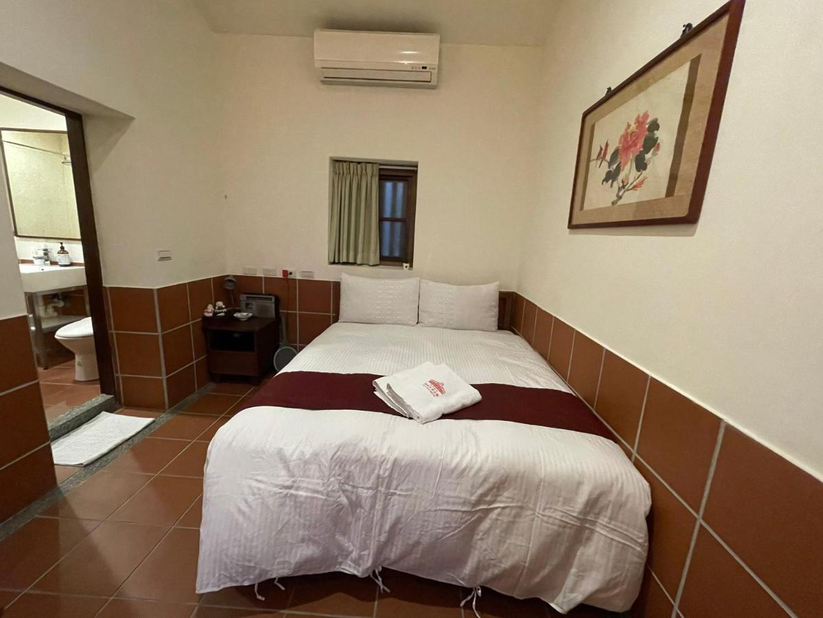 Hotel 左營蓮潭郭家百年古厝 Kaohsiung Zewnętrze zdjęcie