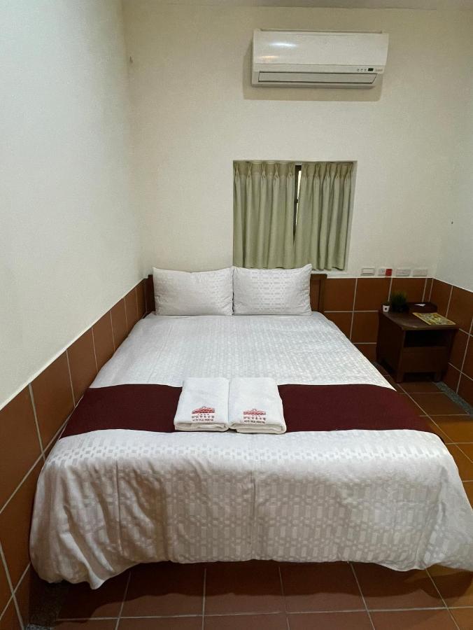 Hotel 左營蓮潭郭家百年古厝 Kaohsiung Zewnętrze zdjęcie
