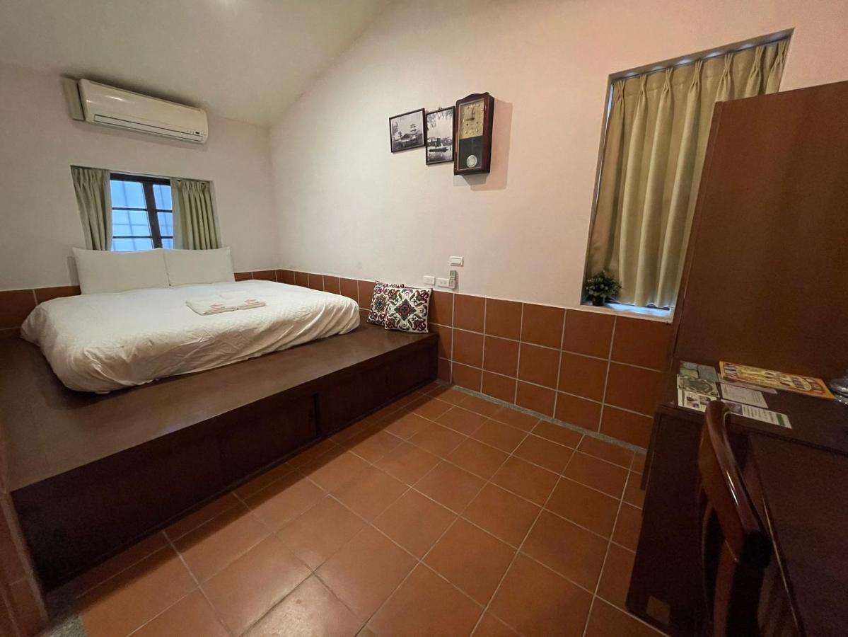 Hotel 左營蓮潭郭家百年古厝 Kaohsiung Zewnętrze zdjęcie