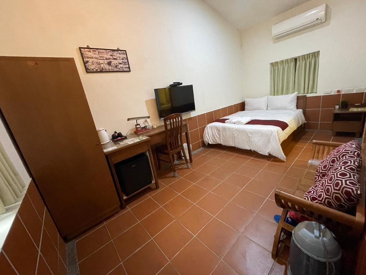Hotel 左營蓮潭郭家百年古厝 Kaohsiung Zewnętrze zdjęcie