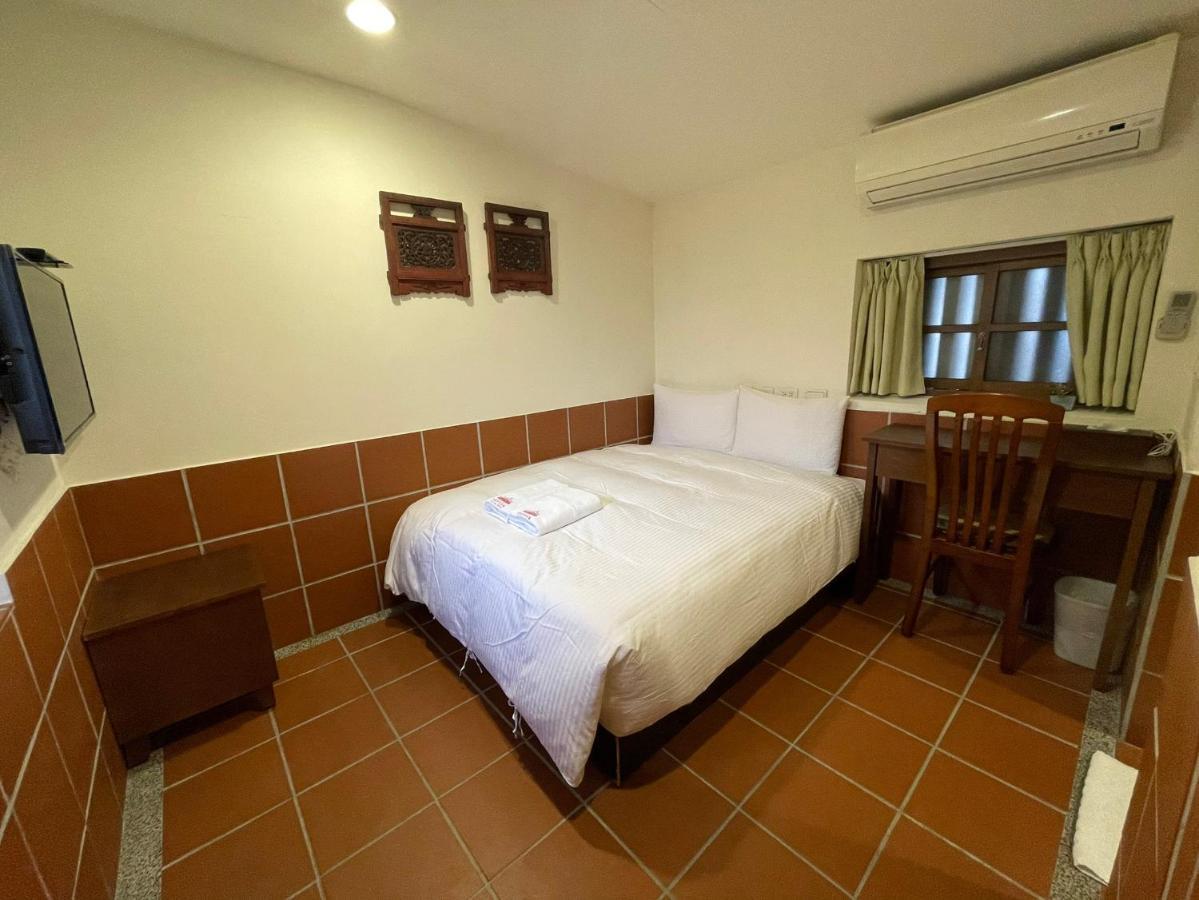Hotel 左營蓮潭郭家百年古厝 Kaohsiung Zewnętrze zdjęcie